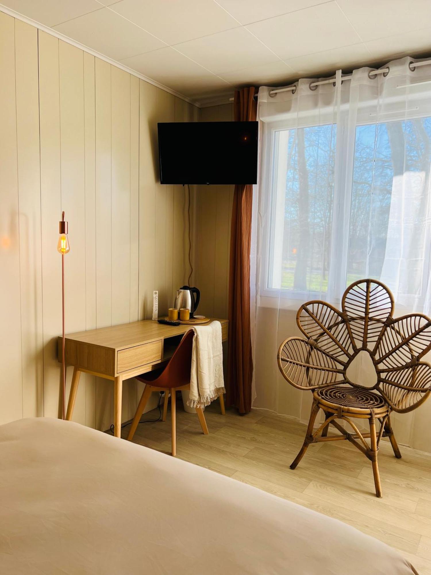 Motel Les Broussailles Mesves-sur-Loire Екстер'єр фото