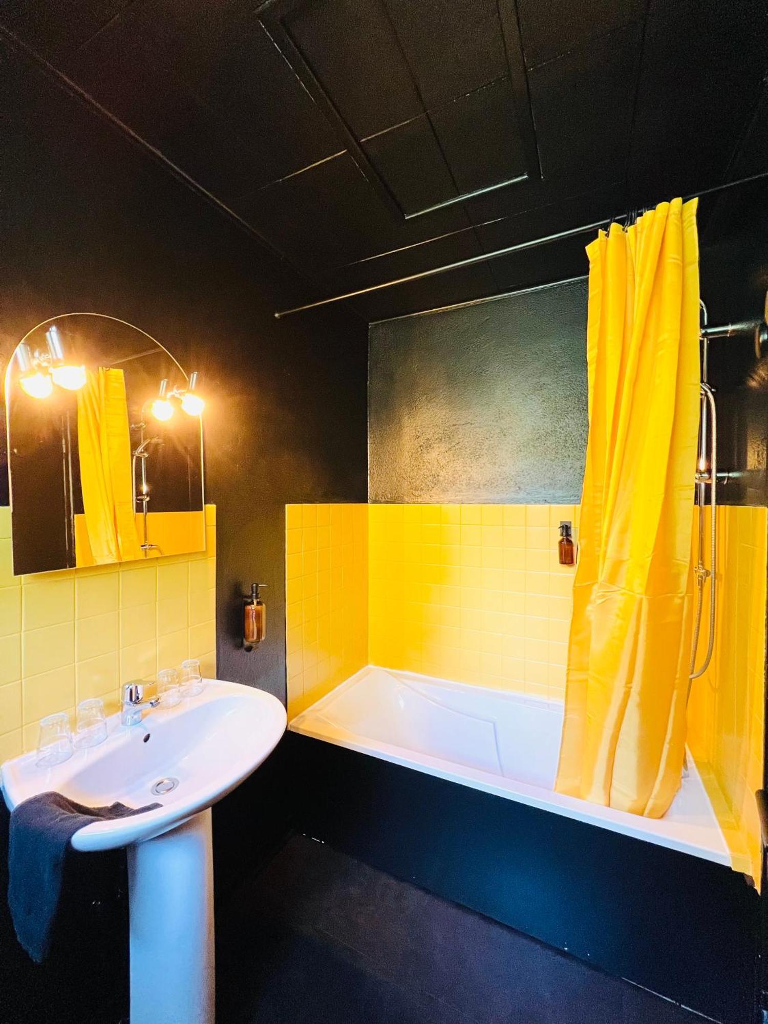 Motel Les Broussailles Mesves-sur-Loire Екстер'єр фото