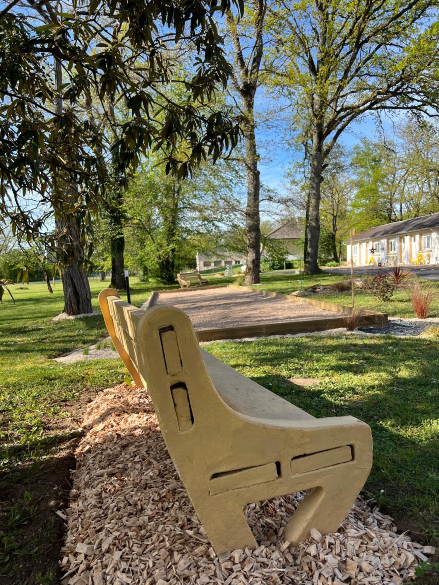 Motel Les Broussailles Mesves-sur-Loire Екстер'єр фото