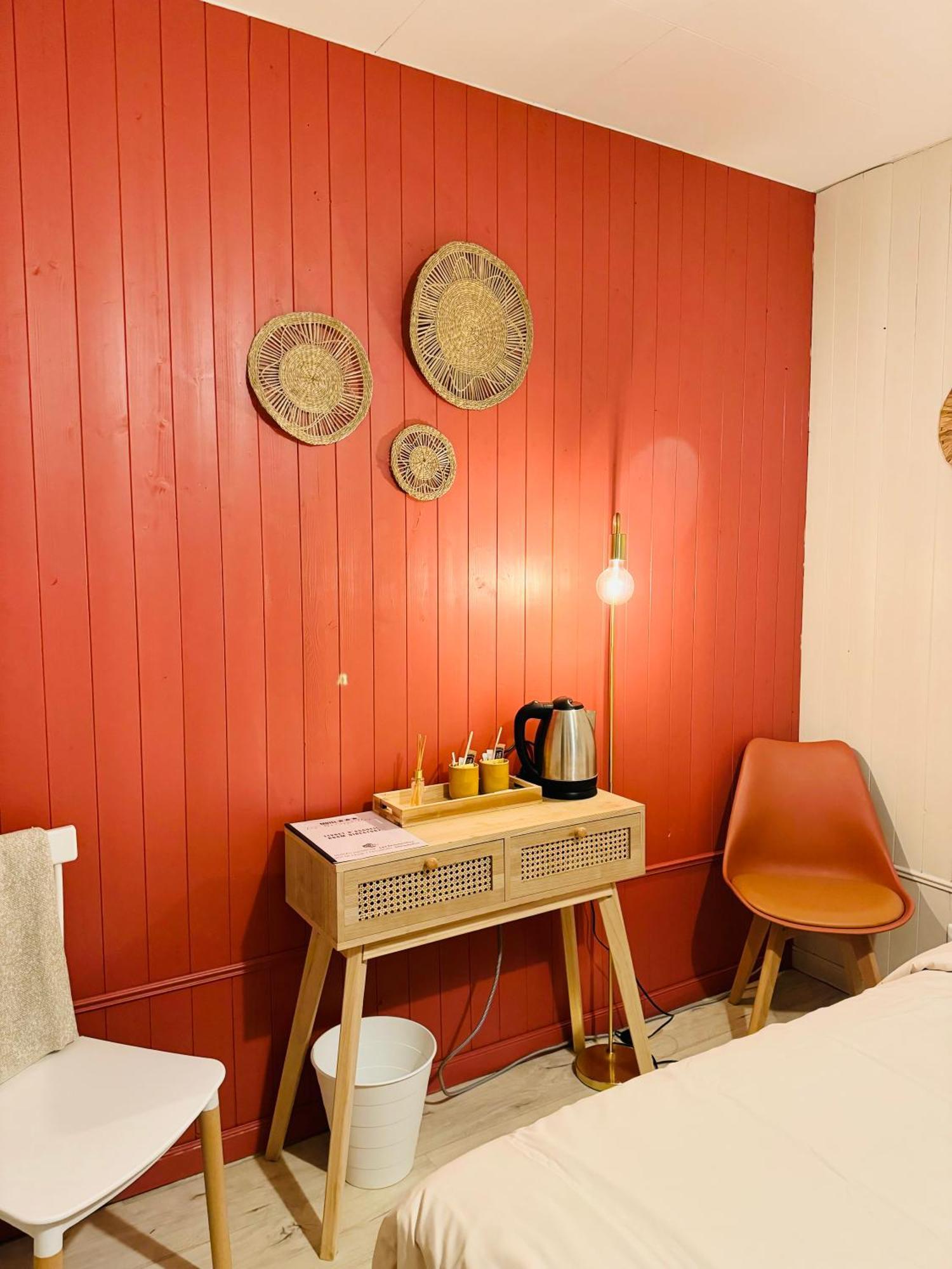 Motel Les Broussailles Mesves-sur-Loire Екстер'єр фото